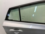 PRIUS IV DRZWI TYLNE PRAWY TYŁ KOMPLETNE 1F7 - obrazek 3