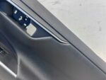 RAV4 V BOCZEK TAPICERKA DRZWI TYLNYCH PRAWA PRAWY TYŁ CZARNY SKÓRA - obrazek 3