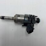 COROLLA CROSS COROLLA E21 LIFT 2.0 HYBRYDA WTRYSKIWACZ PALIWA 23250-24010 9