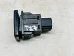 AVENSIS T27 PRZEŁĄCZNIK PRZYCISK SPRYSKIWACZY LAMP - obrazek 6