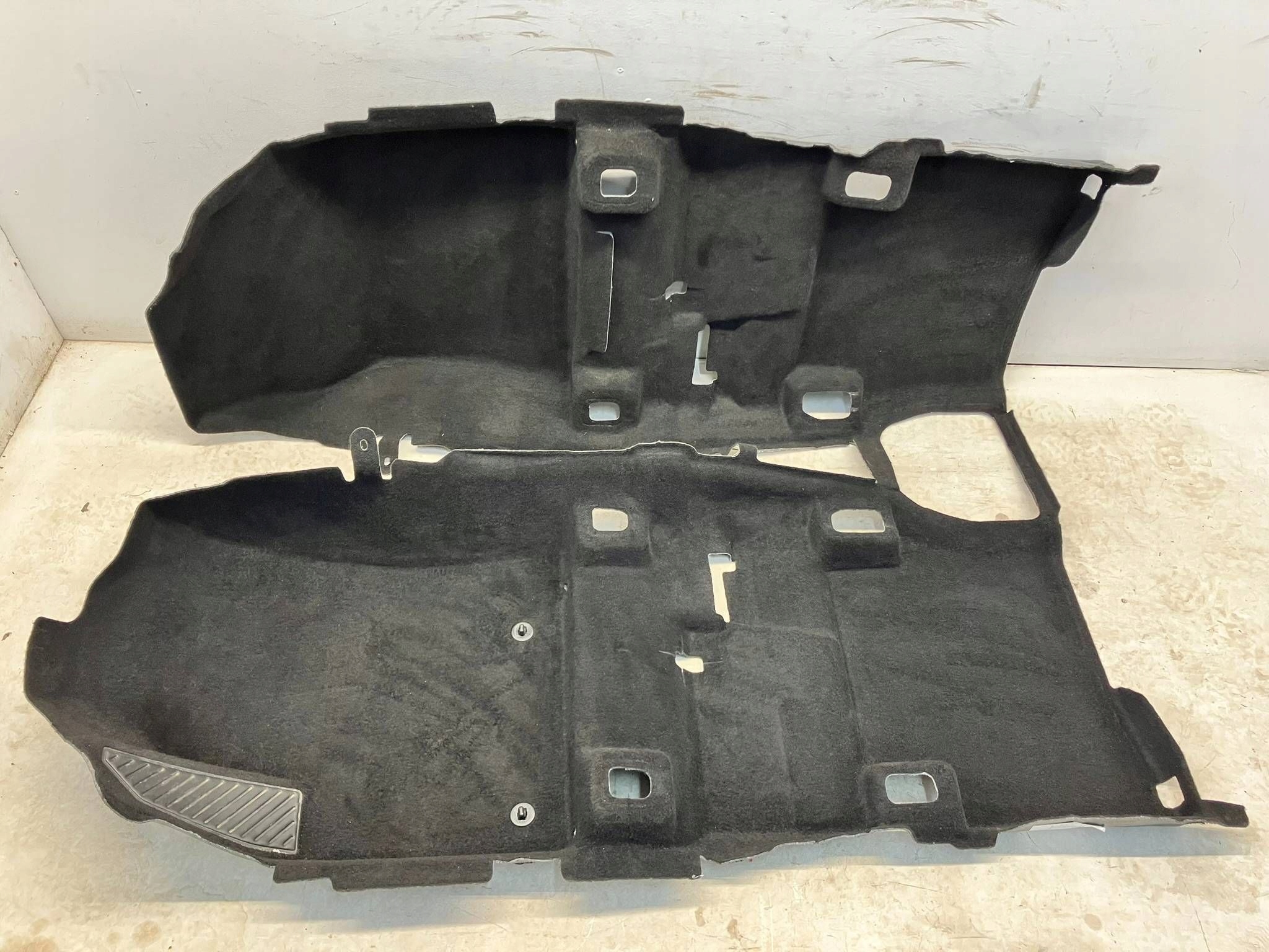 allegro-03694b6d5c8e4bf81a28c638 CHR C-HR II 2.0 PHEV DYWAN WYKŁADZINA WNĘTRZNA KABINY 58510-F4440 - obrazek 1