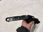RAV4 V ŚLIZG MOCOWANIE ZDERZAKA TYLNEGO LEWY TYŁ POD LAMPE - obrazek 5