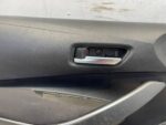 COROLLA E21 SEDAN BOCZEK TAPICERKA DRZWI PRZEDNICH LEWYCH LEWY PRZÓD RYSY - obrazek 3