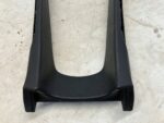 AVENSIS T27 LIFT T29 OSŁONA TUNELU ŚRODKOWEGO CZARNA 58913-05030 - obrazek 2