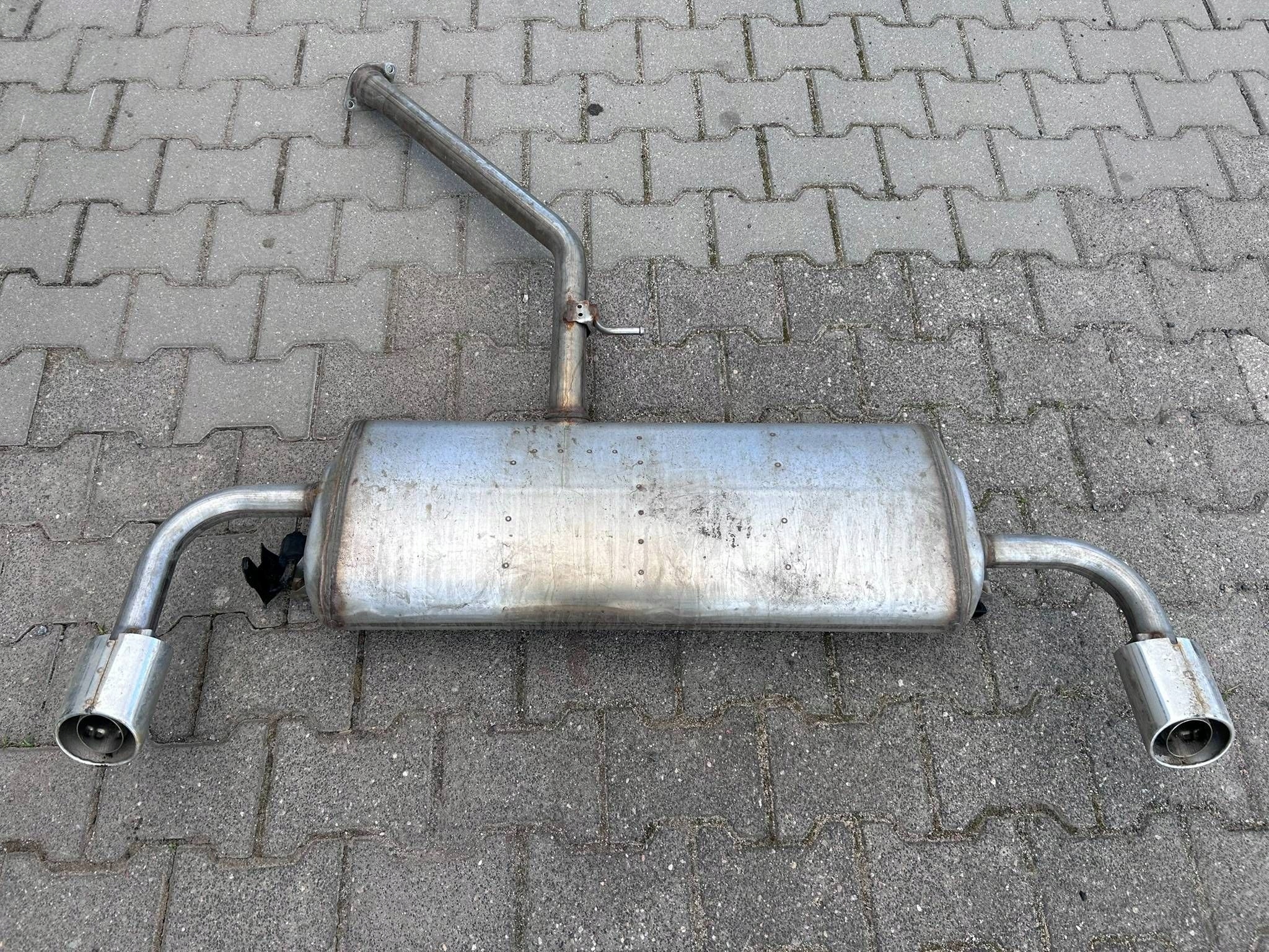 allegro-0a260262f8a30c14cb07aea1 RAV4 V 2.5 HYBRYDA TŁUMIK KOŃCOWY RURA WYDECHOWA WYDECH 12521 - obrazek 1