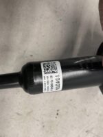 HILUX VIII AMORTYZATOR PRZEDNI PRZÓD LEWY PRAWY SPRĘŻYNA KPL 48510-0KD40-A - obrazek 4