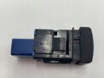 RAV4 V PRZYCISK PRZEŁĄCZNIK OTWIERANIA ELEKTRYCZNEJ KLAPY BAGAŻ 84966-42010 - obrazek 4