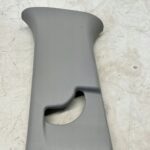 YARIS IV OSŁONA SŁUPKA ŚRODKOWEGO GÓRNA LEWA SZARA 62412-K0020-A - obrazek 3