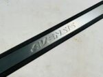 AVENSIS T27 OSŁONA LISTWA OZDOBNA PROGOWA PROGU PRZEDNIA LEWY PRZÓD SREBRNA - obrazek 4