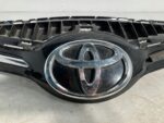 AVENSIS T29 GRILL ATRAPA ZNACZEK ZDERZAKA 53114-05120 - obrazek 4