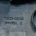 TOYOTA AURIS II ZAŚLEPKA ŚRUBY PASA BEZPIECZEŃSTWA 73233-02040 - obrazek 3