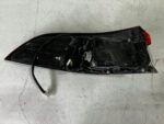 COROLLA E21 SEDAN LAMPA TYLNA PRAWA PRAWY TYŁ ZWYKŁA ŻARÓWKA - obrazek 8