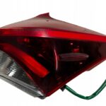 AURIS II LIFT HATCHBACK LAMPA TYLNA PRAWA USZKODZO
