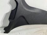 YARIS IV MAZDA 2 OSŁONA SŁUPKA ŚRODKOWEGO "B" DOLNA DÓŁ LEWA - obrazek 3