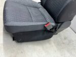 YARIS IV FOTEL PRZEDNI PRAWY PASAŻERA BEZ PODUSZEK MATERIAŁ GRZANY - obrazek 6