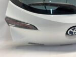 COROLLA E21 HATCHBACK HB KLAPA TYLNA POKRYWA BAGAŻNIKA KPL JASNA SZYBA 040 - obrazek 8