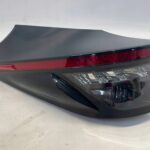 YARIS CROSS LAMPA TYLNA LEWA LEWY TYŁ KOMPLETNA LED