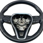 COROLLA E21 KIEROWNICA MULTIFUNKCYJNA SKÓRZANA PRZYCISKI