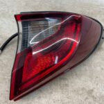 CHR C-HR I LIFT LAMPA TYLNA PRAWA PRAWY TYŁ KOMPLETNA ZWYKŁA RYSY