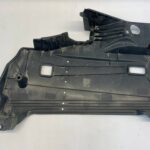 COROLLA E21 SEDAN OSŁONA PODWOZIA TYLNA LEWA LEWY TYŁ 57628-02170
