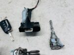 AVENSIS T27 LIFT T29 STACYJKA KLUCZYK IMMOBILISER ZESTAW STARTOWY - obrazek 2