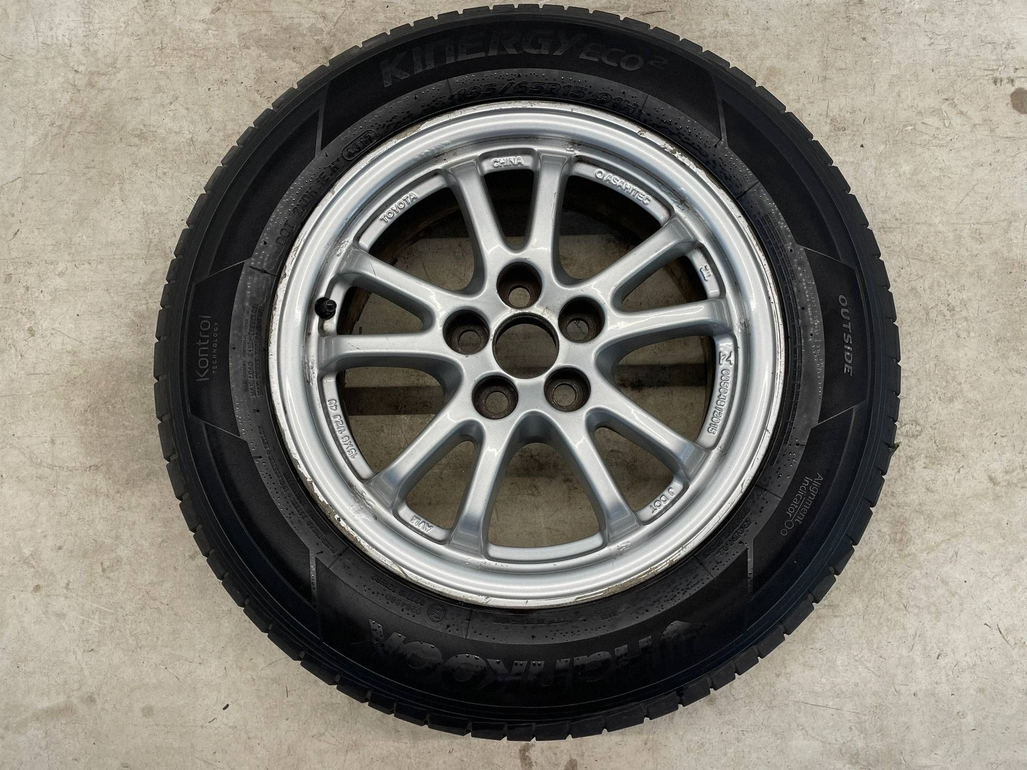 allegro-2f1b4bfe809b7806f4b353dd PRIUS IV KOŁO FELGA ALUMINIOWA OPONA CZUJNIK CIŚNIENIA 195/65R15 15 CALI - obrazek 1
