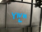 YARIS IV ZAŚLEPKA BOCZKA TAPICERKI BAGAŻNIKA ŚRUBY AMORTYZATORA LEWA - obrazek 5