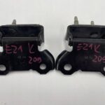 COROLLA E21 KOMBI ZAWIASY KLAPY TYLNEJ POKRYWY BAGAŻNIKA KOMPLET