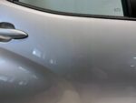 YARIS IV MAZDA 2 KOMPLETNE DRZWI TYLNE PRAWE PRAWY TYŁ 1L0 - obrazek 5
