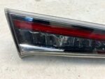 COROLLA E21 HATCHBACK LAMPA TYLNA LEWA LEWY TYŁ W KLAPĘ - obrazek 2