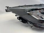 COROLLA E21 LIFT LAMPA PRZEDNIA PRAWA PRAWY PRZÓD BEZ SOCZEWKI LED USZK. - obrazek 3