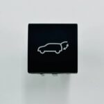 RAV4 V PRZYCISK PRZEŁĄCZNIK OTWIERANIA ELEKTRYCZNEJ KLAPY BAGAŻNIKA