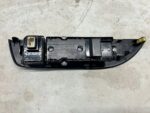 COROLLA E21 SEDAN PRZYCISK PRZEŁĄCZNIK SZYB PRZEDNI LEWY PRZÓD 84040-02160 - obrazek 7