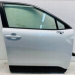 COROLLA CROSS DRZWI PRZEDNIE PRAWY PRZÓD KOMPLETNE 089