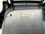 YARIS IV PÓŁKA PÓŁECZKA OSŁONA SCHOWEK TUNELU ŚRODKOWEGO 55445-K0030 - obrazek 3