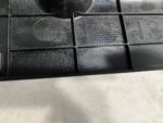 YARIS IV CROSS MAZDA 2 OSŁONA DESKI KONSOLI DOLNA LEWA POD NOGI 55606-K0030 - obrazek 4