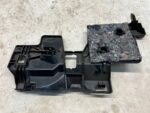 YARIS III OSŁONA DESKI KONSOLI DOLNA LEWA POD NOGI 55606-0D050 - obrazek 2