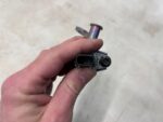 COROLLA E21 LIFT CROSS 2.0 HYBRYDA LISTWA WTRYSKOWA CZUJNIK 89458-33042 - obrazek 4