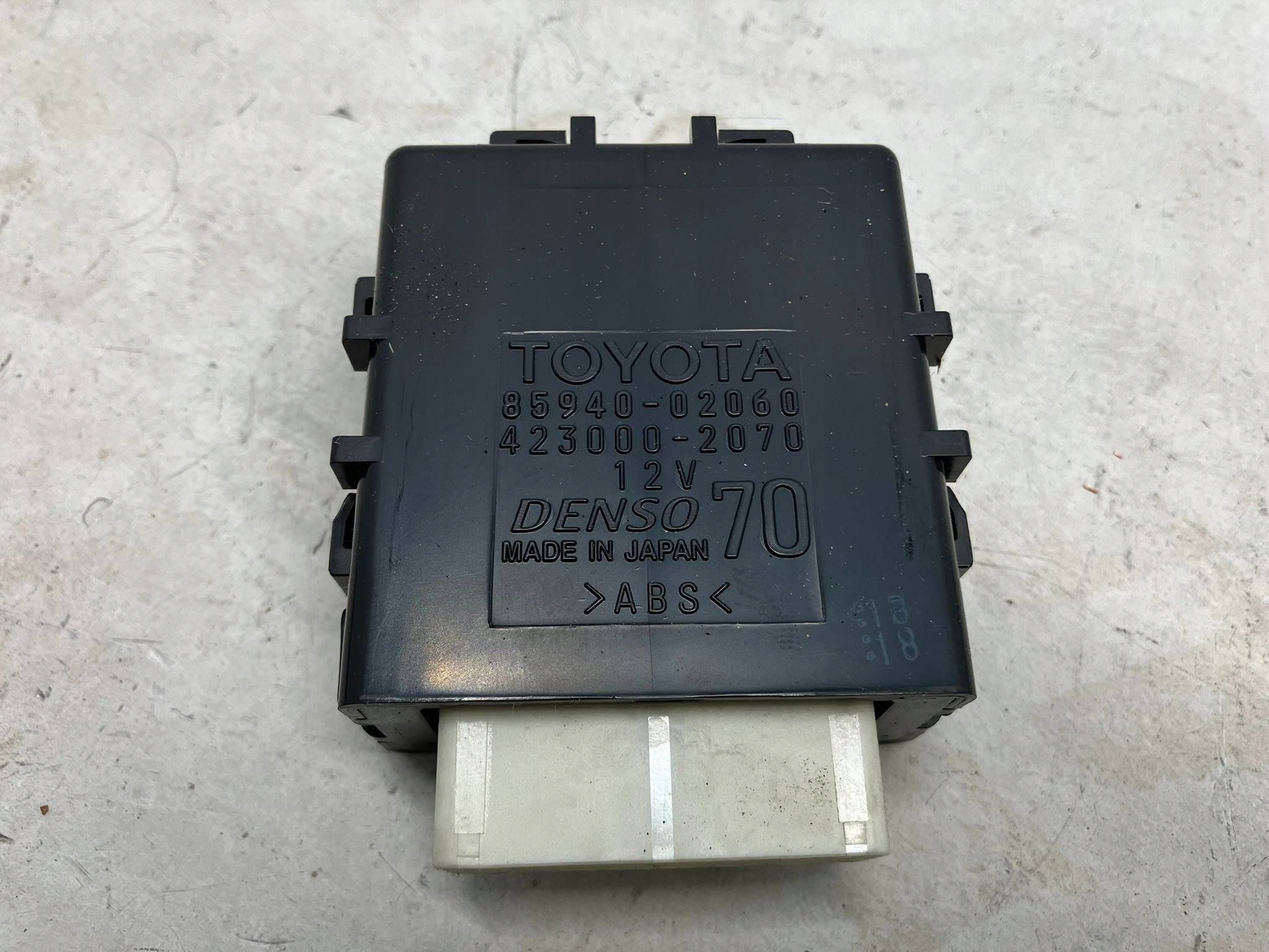allegro-4f64facdf9a385fe8406bd30 AURIS II MODUŁ STEROWNIK AUTOMATYCZNYCH WYCIERACZEK SZYBY PRZÓD 85940-02060 - obrazek 1