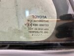 AVENSIS T27 KOMBI SZYBA DRZWI MAŁA LEWA TYLNA LEWY TYŁ CIEMNA 2012r. - obrazek 2