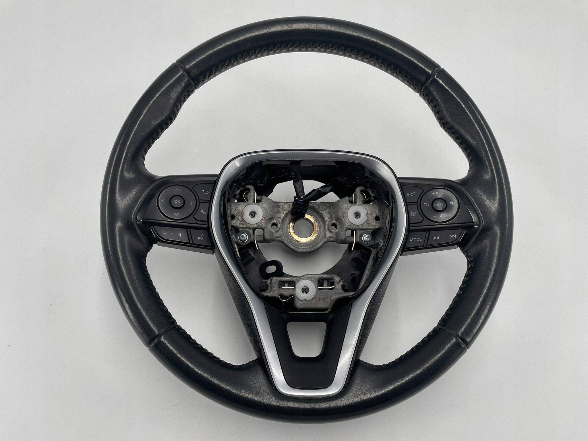 allegro-52519312264617d7eda1fb1d COROLLA E21 KIEROWNICA MULTIFUNKCYJNA PRZYCISKI SKÓRZANA SKÓRA - obrazek 1