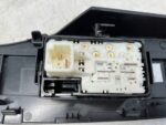 AURIS II PRZYCISK PRZEŁĄCZNIK SZYBY PRAWY PRZÓD 74231-02D50 - obrazek 4