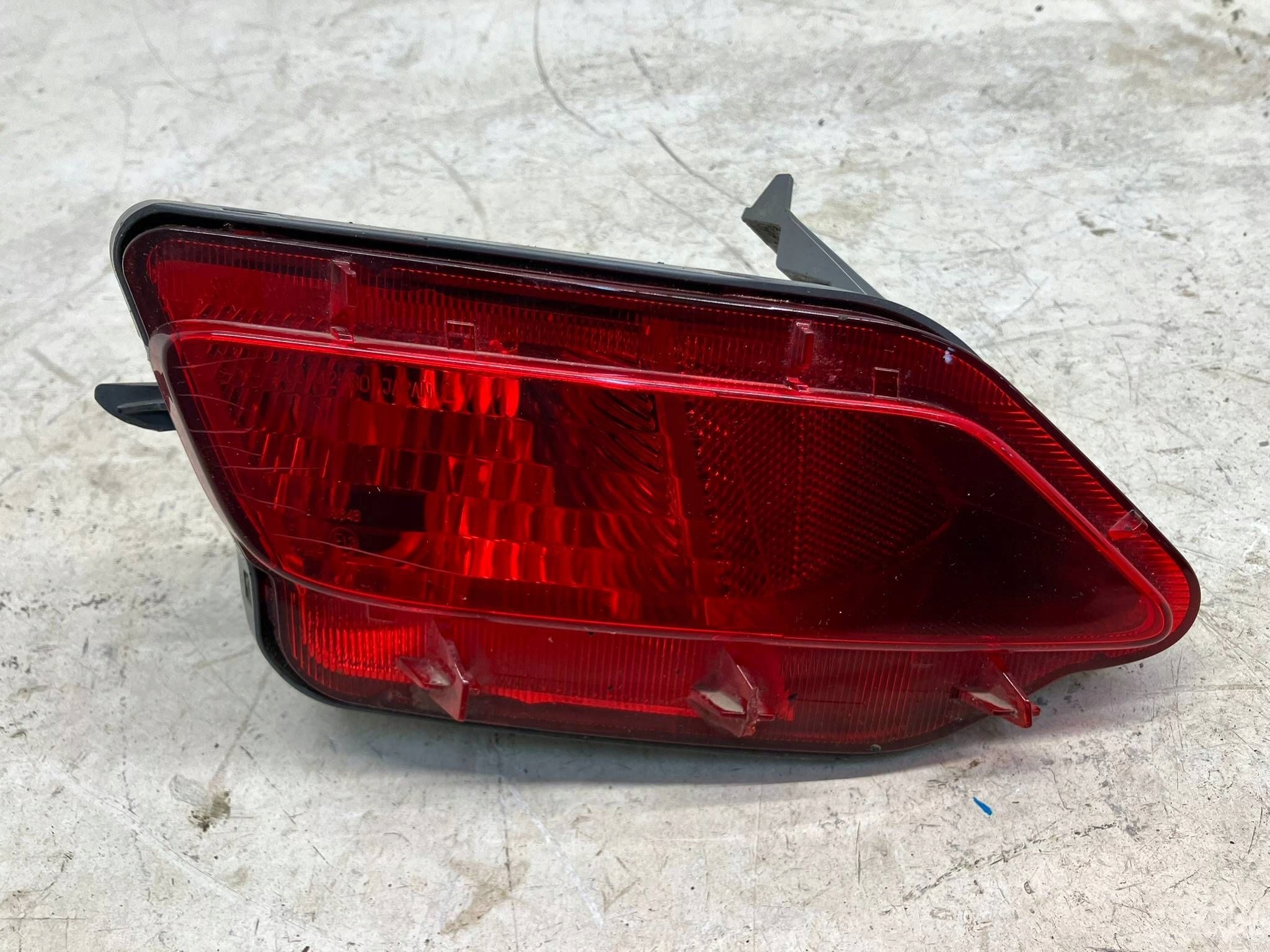 allegro-55210ebbcdca05f973188867 RAV4 IV LAMPA ZDERZAKA TYLNEGO LEWY TYŁ PRZECIWMGŁOWA - obrazek 1