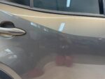 YARIS CROSS DRZWI TYLNE PRAWE PRAWY TYŁ KOMPLETNE Z LISTWĄ 6X1 - obrazek 5