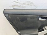 PRIUS III LIFT BOCZEK TAPICERKA DRZWI TYLNYCH LEWY TYŁ JBL - obrazek 3