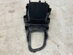 YARIS IV MAZDA 2 OSŁONA TUNELU ŚRODKOWEGO RAMKA LEWARKA 58833-K0130 - obrazek 5