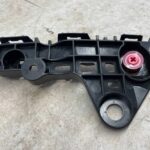 COROLLA CROSS ŚLIZG MOCOWANIE ZDERZAKA PRZEDNIEGO PRAWY PRZÓD 52535-16050