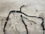 COROLLA E21 LIFT KOMBI WIĄZKA INSTALACJA PODSUFITKI KAMERA - obrazek 3