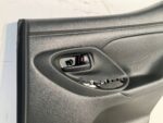 YARIS IV MAZDA 2 BOCZEK TAPICERKA DRZWI TYLNYCH PRAWYCH PRAWY TYŁ ELEKTRYKA - obrazek 3