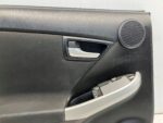 PRIUS III LIFT BOCZEK TAPICERKA DRZWI TYLNYCH LEWY TYŁ JBL - obrazek 2